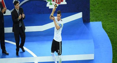 جوائز القارات.. دراكسلر افضل لاعب.. وبرافو افضل حارس مرمى 